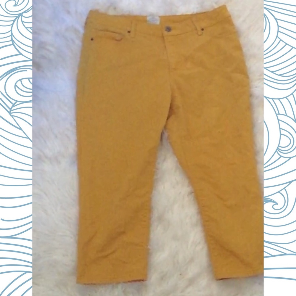 👗mustard yellow jeans